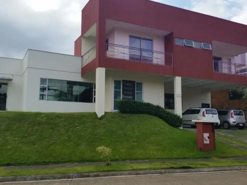 3 Bed Condo For Sale in San Isidro