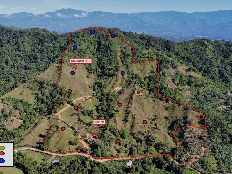 5 Bed Land For Sale in Uvita