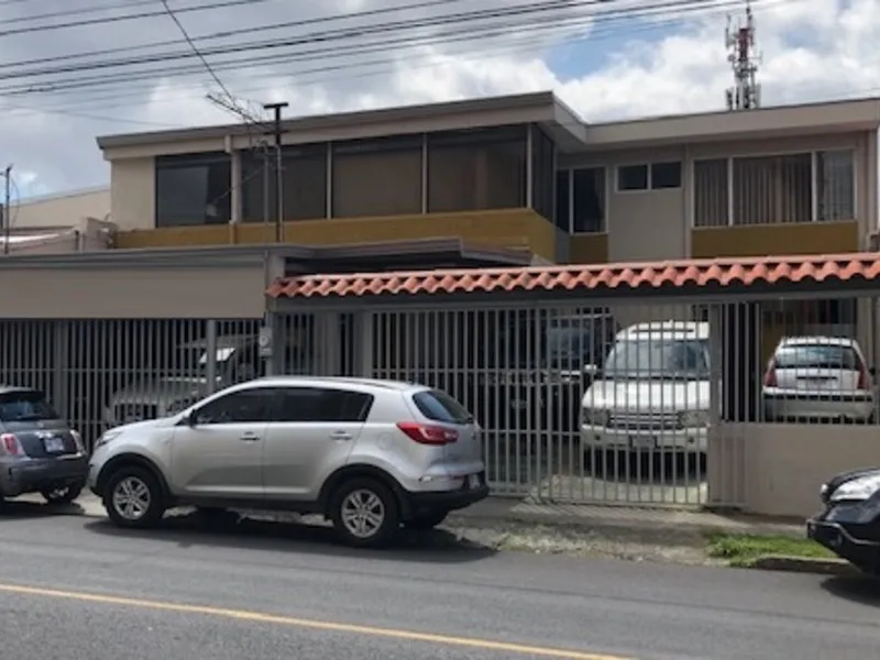 15 Bed Commercial To Rent in San Jose