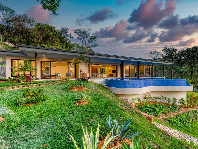 3 Bed Single Family Homes For Sale in Uvita