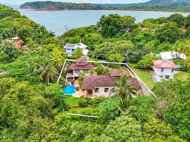 6 Bed Single Family Homes For Sale in Playa Carrillo