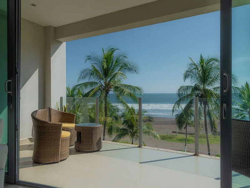 3 Bed Condo To Rent in Jaco