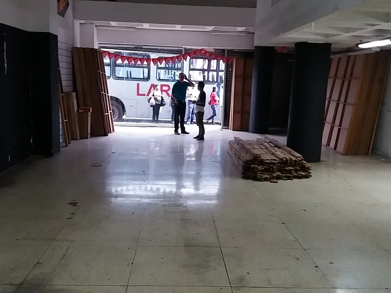 4 Bed Commercial For Sale in San Jose — photo 4