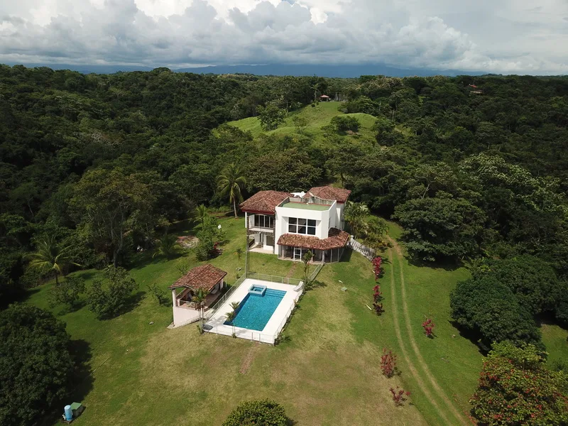 6 Bed Single Family Homes For Sale in Tarcoles