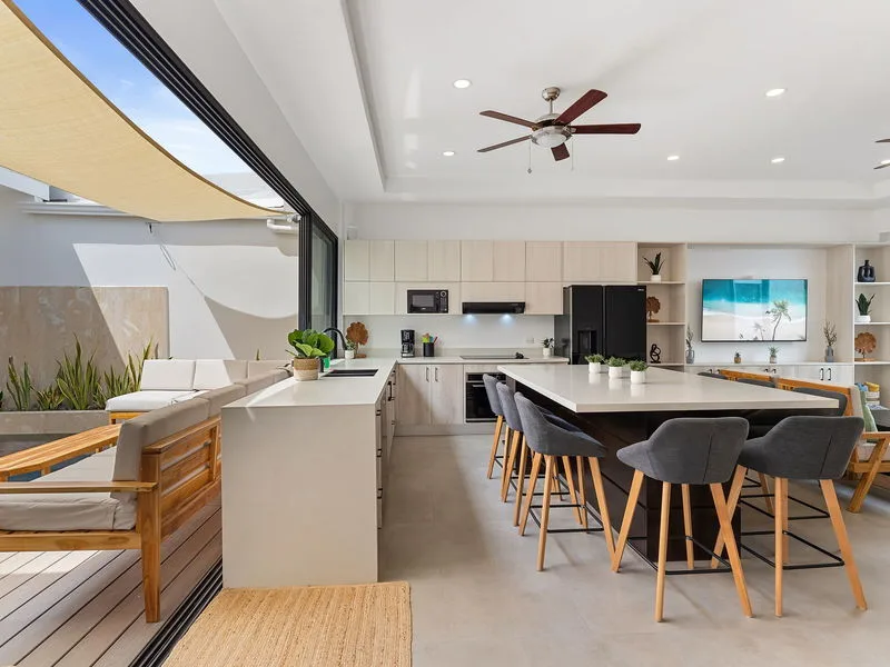 4 Bed Single Family Homes For Sale in Tamarindo