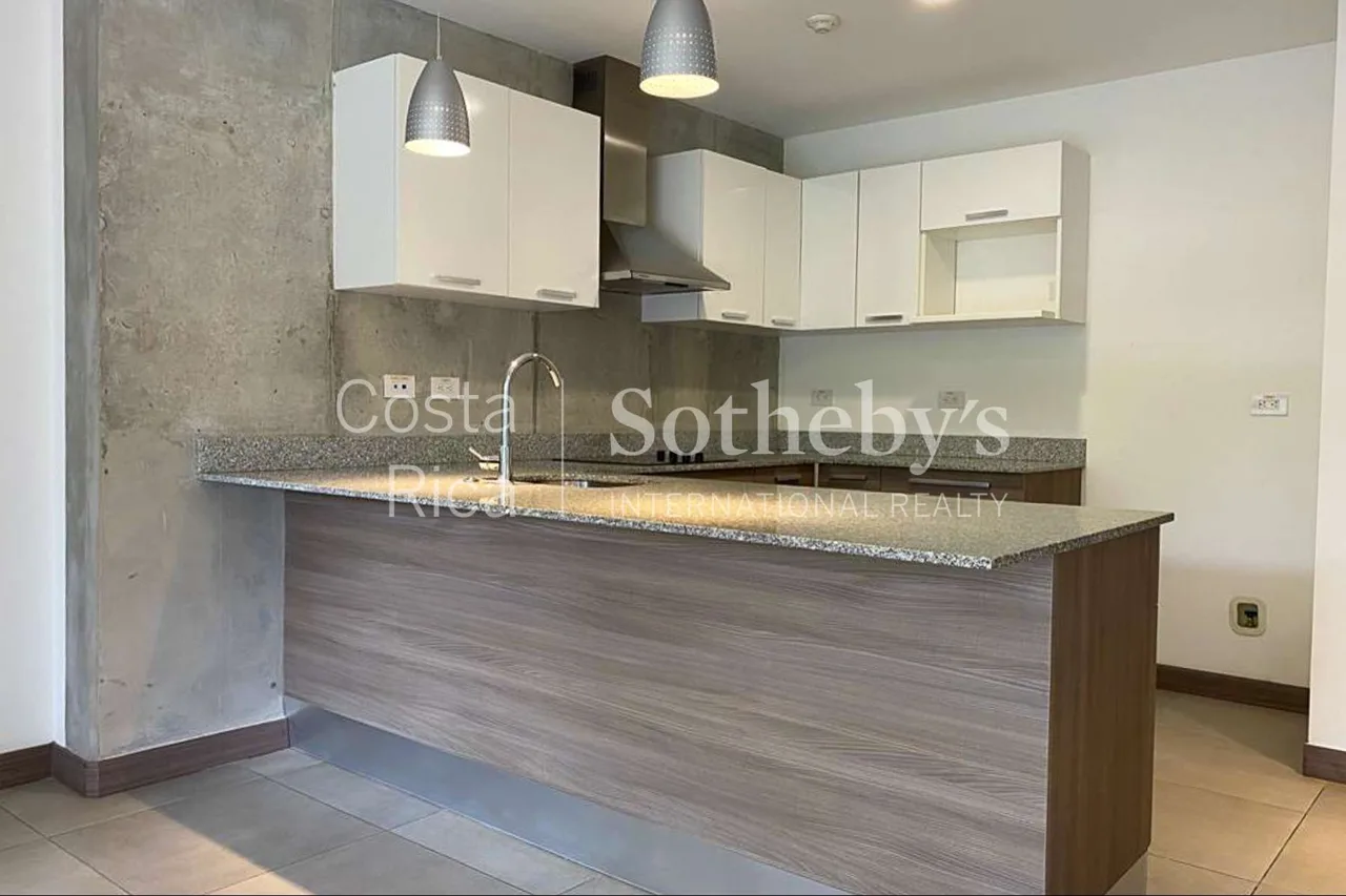 Lindo apartamento en ALQUILER con una vista espectacular hacia el sur. Este apartamento se encuentra completamente amueblado, listo para ocuparse en una excelente zona de San José, ... — photo 2