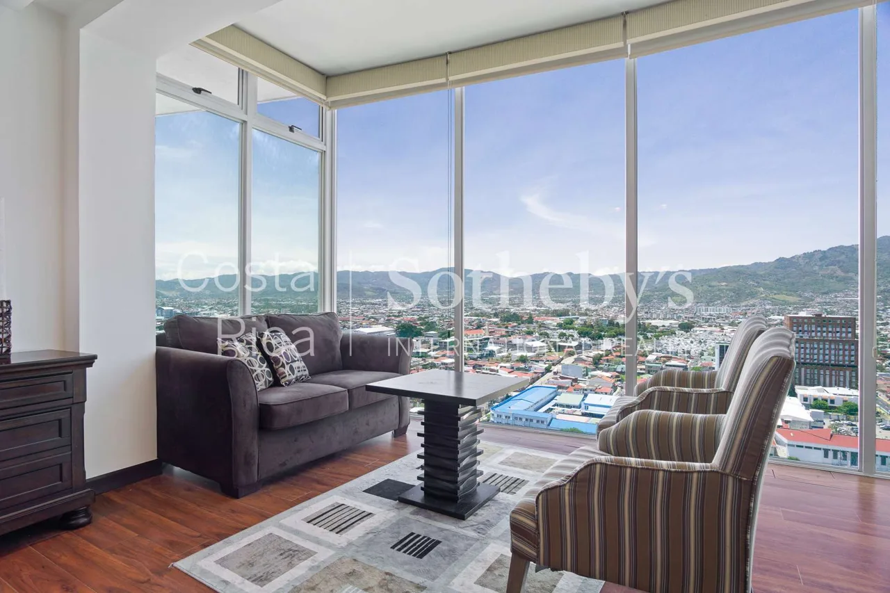 Grand City Views Penthouse — photo 3