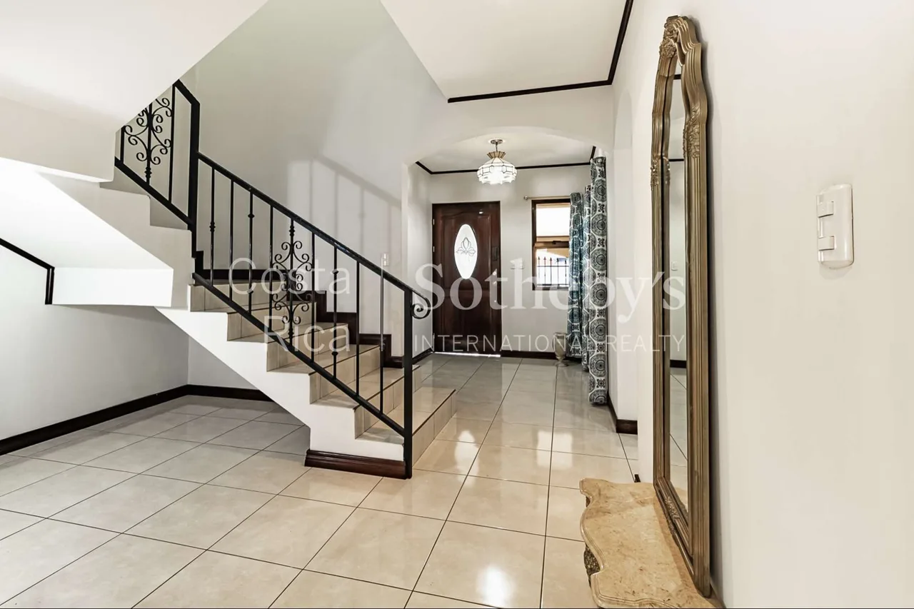 Beautiful House in Los Crotos — photo 4